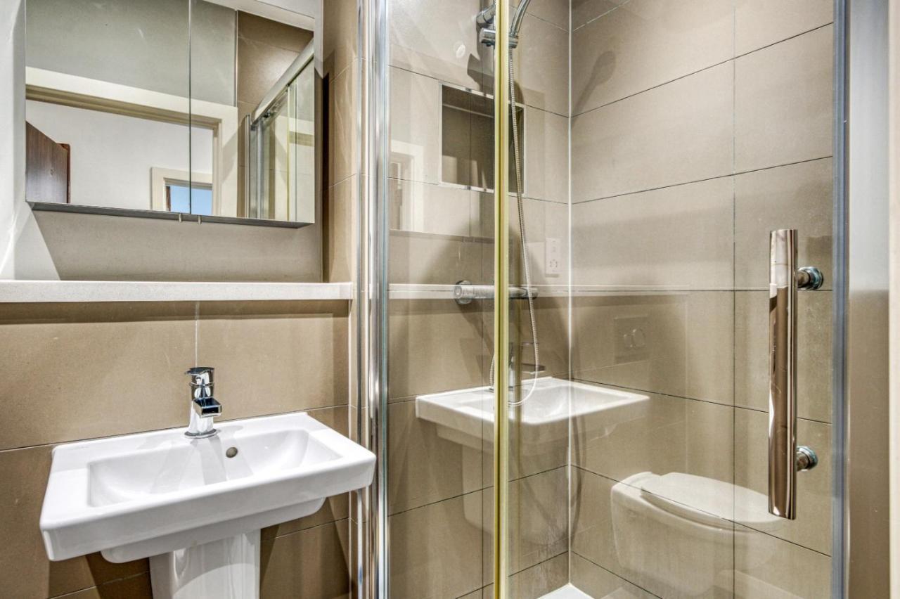 Апартаменты Stylish Studio By Heathrow Airport Лондон Экстерьер фото
